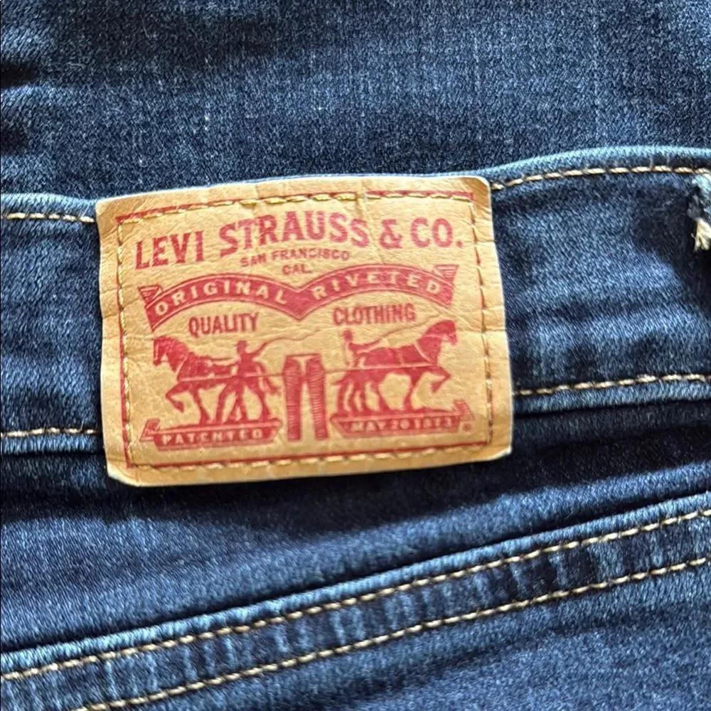 Levi’s Bootcut Jeans Women Size 30 Dark Wash Mid Rise Classic Western